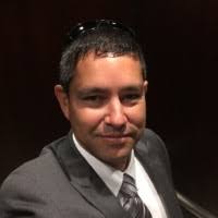 50+ perfiles de «Vasquez»