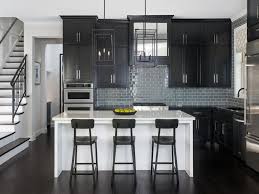 We offer ready to assemble kitchen cabinetry in over 41 door styles. 8 Stylish Tuxedo Kitchen Designs Hgtv