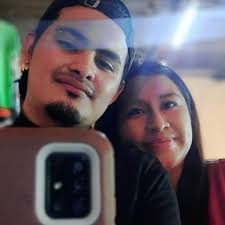 Con todo respeto qué te mereces amiguita Angy pero estás bien sabrosa bien  buena eres divina mamí 😋😋😋🌹🌹🌹