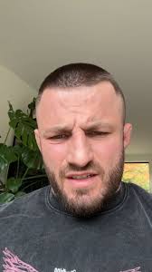 This cat needs a Babysitter