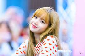 On may 11, 2019, lisa became the brand presenter for the samsung galaxy s10 in thailand. Thais Demand To Ban Blackpink Lisa Blinks Defend The Idol Kpopstarz