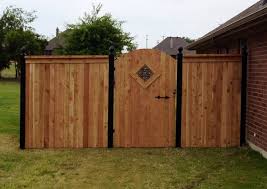When you have this type of wooden fence it's important to stain and. A Guide To Different Wood Fence Styles Buzz Custom Fence