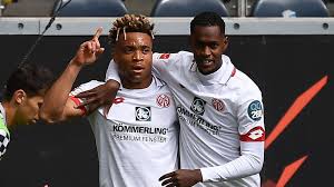 Born in brazil, he represents the russia national team. Mainz 05 Edimilson Fernandes Und Kunde Im Schaufenster Kicker