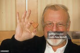 473 Roger Whittaker Photos & High Res Pictures