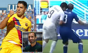 Maybe you would like to learn more about one of these? Juventus Luis Suarez Phones Giorgio Chiellini To Clear The Air After Infamous 2014 World Cup Bite Daily Mail Online