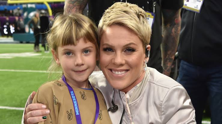 Pink And Daughter Willow Look Like Twins In Side-By-Side Pics