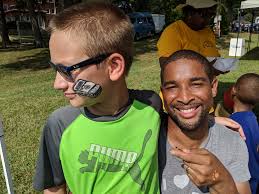 It would be really neat to put faces to the art 🖤💪 if you guys want, feel  free to make a post of you and your work⚔️