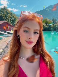 Ariel Potter's Instagram, Twitter & Facebook