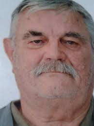 Mahallemiz eski esnaflarından Ercan Yücel (makascı ercan) vefat etmiştir.  Cenazesi salı günü (13.01.2026) öğle namazına müteakip Küçükbakkalköy  Merkez Camiinden kaldırılıp, Başıbüyük Mezarlığına defnedilecektir. Merhuma  Allahtan rahmet ailesinr ve ...