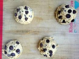 Easy Chocolate Chip Cookies Baker Bettie Recipe In 2020 Chocolate Chip Cookies Easy Chocolate Chip Cookies Choco Chip Cookies