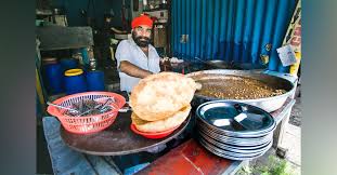 Chawla S In Sion Koliwada For Amritsari Chhole Kulche Lbb Mumbai Мы для вас всегда online.