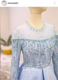 Anda akan menemukan kebaya ini dan koleksi kebaya lainnya di bukalapak melalui link ini.harga kebaya ini hanya sekitar rp 150 ribuan saja, loh. Fashion Hijab Dress Gowns Lace 65 Ideas Embroidery Dress Lace Kebaya Lace