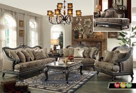 Relax anytime in one of our settees, chaise lounges, reclining, power reclining, manual reclining and convertible sofas, or subtly enhance your living room or family room with one of our tasteful classic designs. Traditional European Living Room Novocom Top
