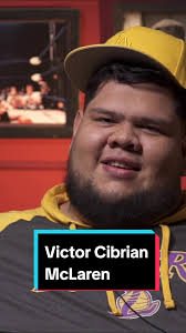 Victor Cibrian Con Su Perro