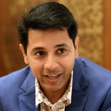 Amid $90 million 'A' raise, 33 Google executives join two Google CEOs and  140 VC investors to launch 'kickass' robo, pitching AI, performance fees  and private equity to accredited investors