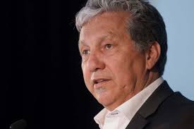 Liberal MP apologizes for obscene gesture