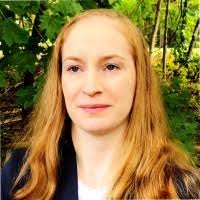 Laura Fleck's Instagram, Twitter & Facebook