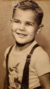 Can a 1949 childhood photo be restored?