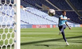 Và pep sẽ đi vào ngôi đền của những hlv huyền thoại tại c1/champions league, những người đã 3 lần đăng quang ở giải đấu. M 3jx43o4cmuem