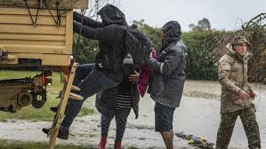 Dibalik makna arti mimpi kehujanan juga beragam ya apakah ada yang tau. Selandia Baru Darurat Banjir Besar Warga Dievakuasi