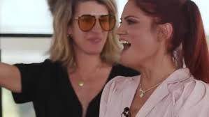 Η μαίρη συνατσάκη ποζάρει χωρίς ρετούς και στέλνει μήνυμα σε όλες τις γυναίκες (φωτογραφίες). Gntm Epa8e Sok H Mairh Synatsakh Me Ta Swmata Twn Agoriwn Zappit