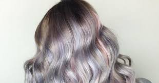 Perłowe włosy- hit koloryzacji dla ciebie