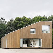 Old Shipping Containers Transformed Into A House Maison Container Maison Modulable Plan Maison Contenaire