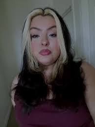 Leann Castillo's Instagram, Twitter & Facebook