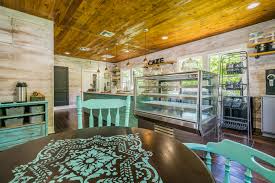 Find the best interior designer in austin, tx specializing in creating stylish, timeless and livable spaces for residential & commercial clients; Home Fyidesigns