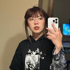 LilyPichu - Free pics, galleries & more at Babepedia