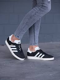 Maybe you would like to learn more about one of these? Adidas Damen Gazelle Sneakers Amazon De Schuhe Handtaschen Adidas Schuhe Schwarz Adidas Schuhe Schuhe