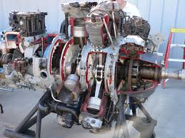 Http Www Somuchtocapture Com Reno 202005 Aircraft 20engine 20cutaway Jpg Moteur Avion Moteur Moteur Thermique