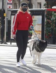 'i am very happy in love': Henry Cavill S New Girlfriend Natalie Viscuso Walks His Dog Kal After Going Instagram Official 247 News Around The World