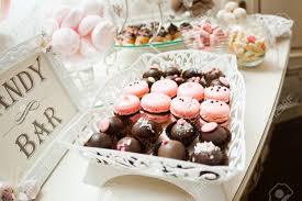 We did not find results for: Schokoriegel Banketttisch Voller Desserts Und Eine Auswahl An Sussigkeiten Kuchen Und Kuchen Hochzeit Oder Veranstaltung Lizenzfreie Fotos Bilder Und Stock Fotografie Image 77697350