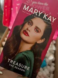 💌📫FUN MAIL OPPORTUNITY!!!📪💌 If you haven't yet, and if you're not  already, join my preferred customer group!! This exclusive opportunity gets  you a copy of the upcoming catalog with a free sample