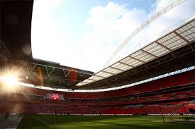 Read our guide to wembley stadium in london. Nach Dem Neubau 2007 Weist Das Wembley Stadion Eine Kapazitat Fur 90 652 Zuschauer Aus