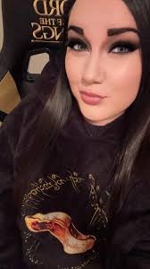 2 of my favorite Christmas gifts 🖤 Gaming chair and wearable blanket 🥹