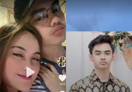 Setelah video ade ilham terhapus dari instastory miliknya, jelas saja para netizen sibuk mencari tau tentang siapa sebenarnya adeilham. Video Syur Dengan Oshi Viral Di Twitter Dan Tiktok Ade Ilham Minta Maaf Dan Izinkan Fansnya Leave Dari Grup Serang News