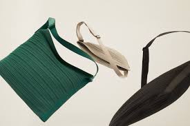 If you are interested in bag news, aliexpress has found 276 related results, so you can compare and shop! Bouncy Pleats Bag Pleats Please Issey Miyake News Issey Miyake Inc