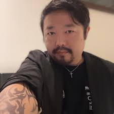 各位大大，請問C.C有再把腳煞車改為電子手煞車加auto hold 的嗎？