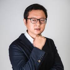 This morning, I met a friend, a former product manager at TikTok. He has  been working