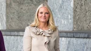 47 years old) 2021 body stats. Mette Marit Auf Victorias Spuren Private Wanderfotos Von Model Prinz Haakon