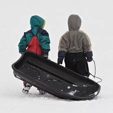 Selbstverständlich wollen sie ihren kids den maximalen winterspaß gönnen. Kaufhilfe Schlitten Wie Sieht Ein Guter Kinderschlitten Aus