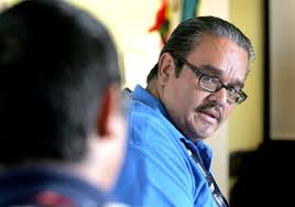 Casa Grande man donates 'Pay It Forward' award