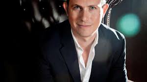 Cinema, croissants and queues