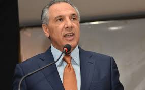 Peralta llama a Leonel a la sensatez y la unidad; pide respetar la  institucionalidad