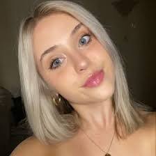 Katie Minter's Instagram, Twitter & Facebook