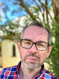 Peter Wills's Instagram, Twitter & Facebook