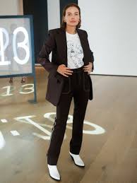 After more than 10 years in the spotlight, it's crazy to believe that lara worthington is only 29. Matchesfashion The Style Report Shop With Lara Worthington Nawo