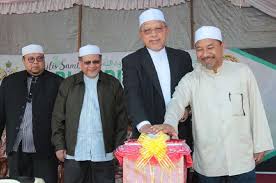 4 elenco di menteris besar di kelantan. Kelantan Tunggu Pindaan Sebat Diwartakan
